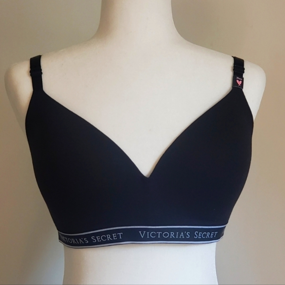 NWT VS Cotton Logo Wireless Bra